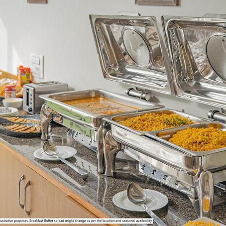 Itsy Hotels Rk Palace Vadodara Zewnętrze zdjęcie
