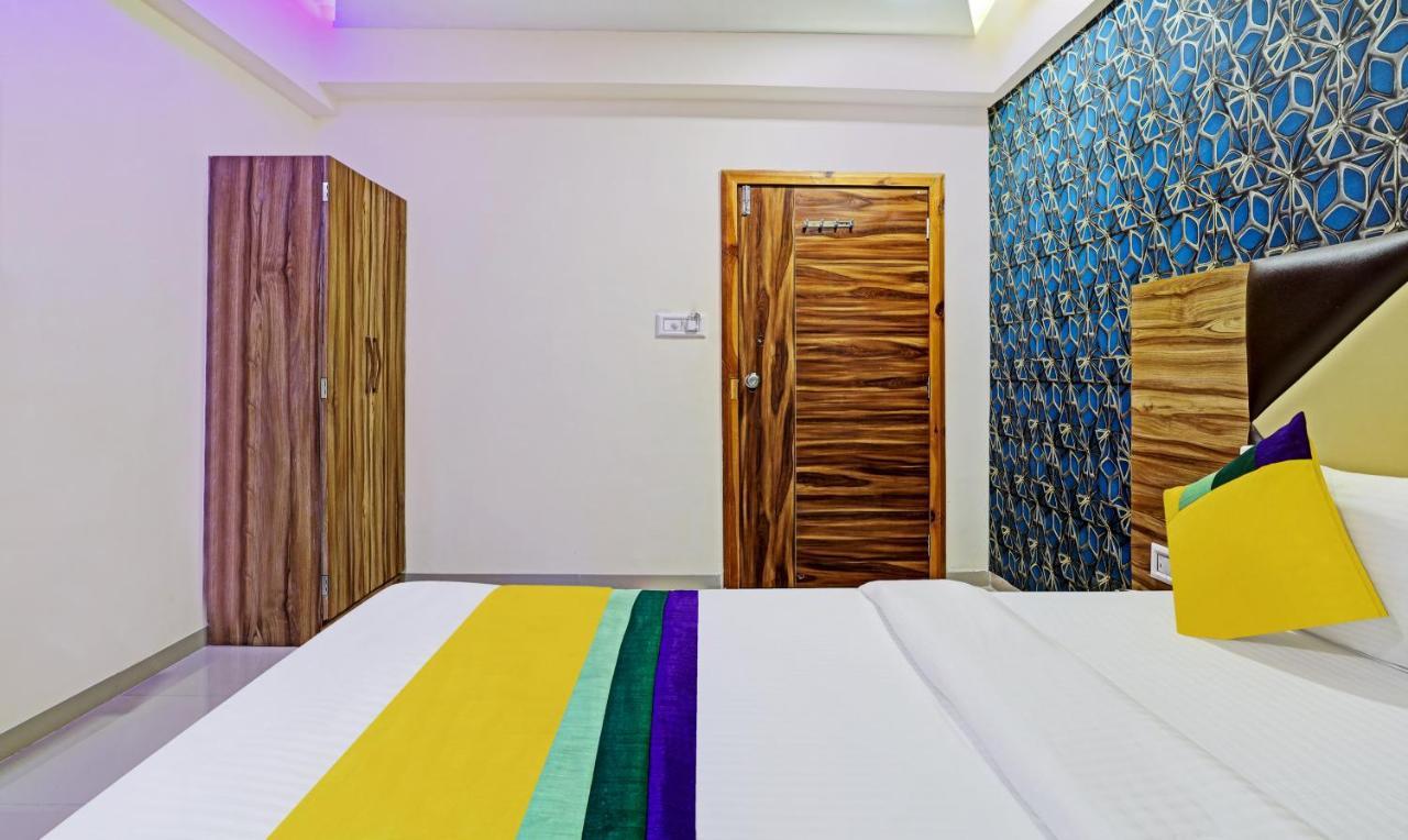 Itsy Hotels Rk Palace Vadodara Zewnętrze zdjęcie