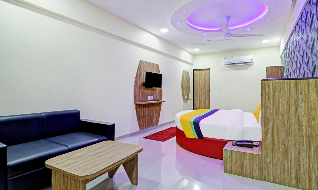 Itsy Hotels Rk Palace Vadodara Zewnętrze zdjęcie